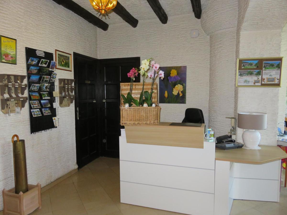 Hotel Restaurant Le Traineau Clelles Luaran gambar